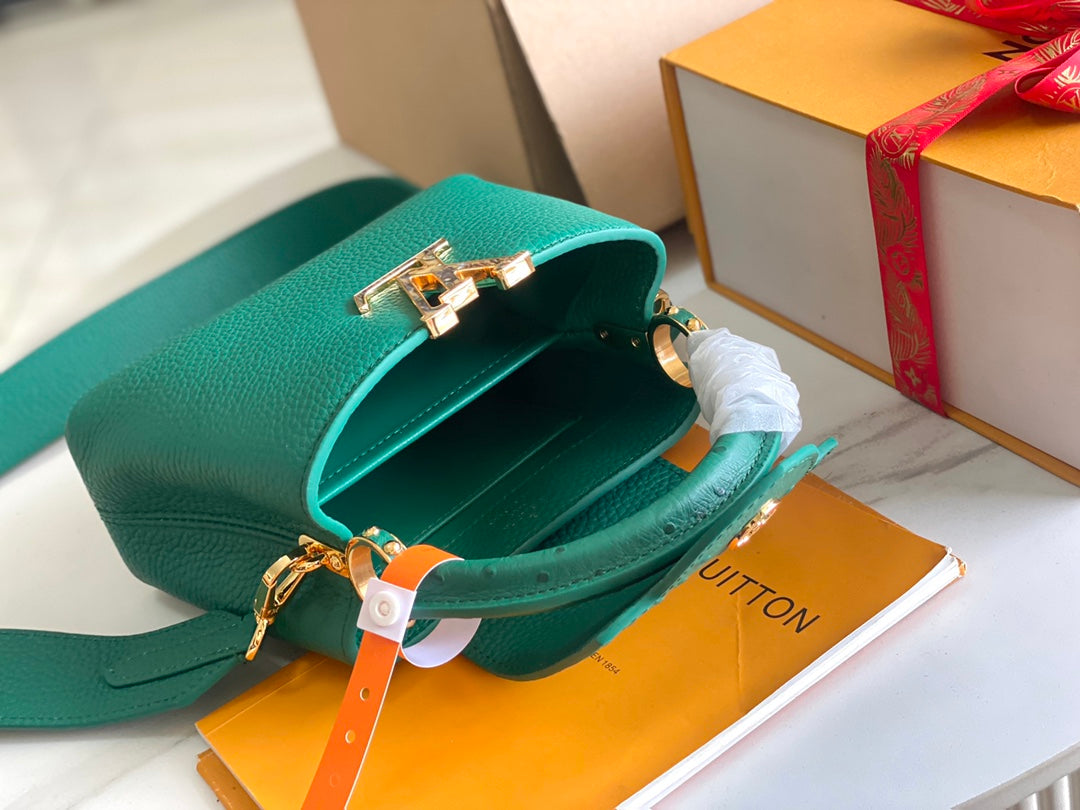 【Premium boutique original leather 💋 M21164 emerald with ostrich shell buckle】