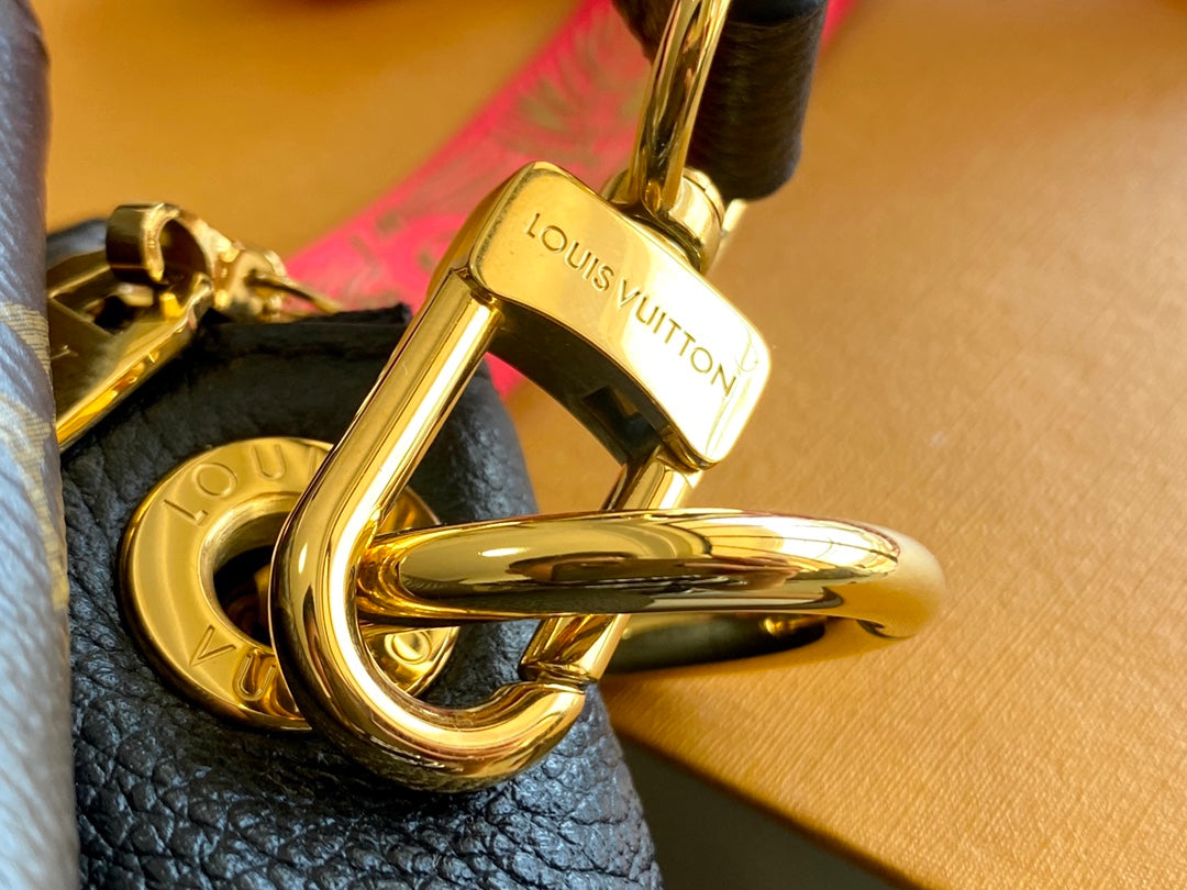 [Superior all-steel hardware original factory leather] M46508 presbyopic black