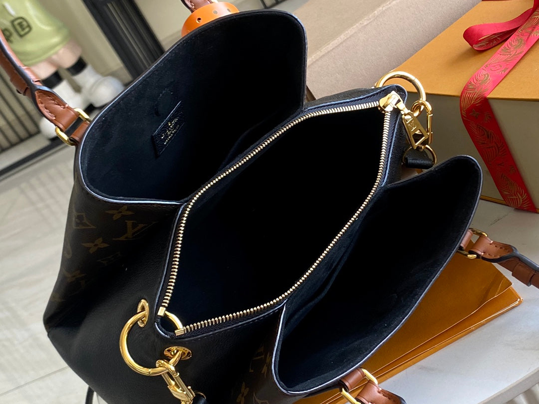 [Superior all-steel hardware original factory leather] M46508 presbyopic black