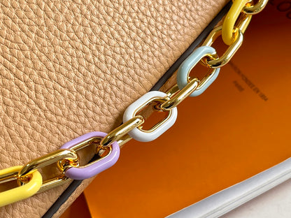 【Premium boutique original leather M21641💋M21798 soil gold buckle chain】