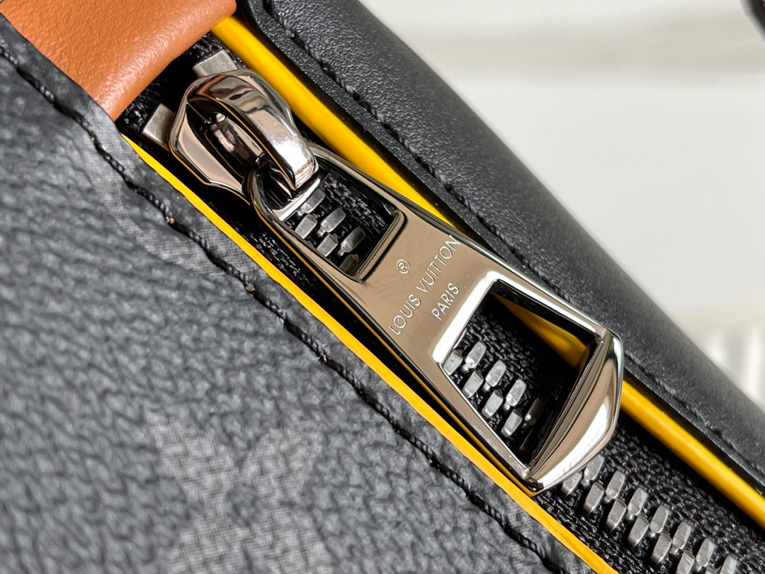 Price adjustment [premium original leather all steel hardware] M45220 black flower