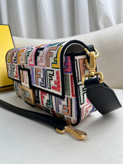Baguette medium bag