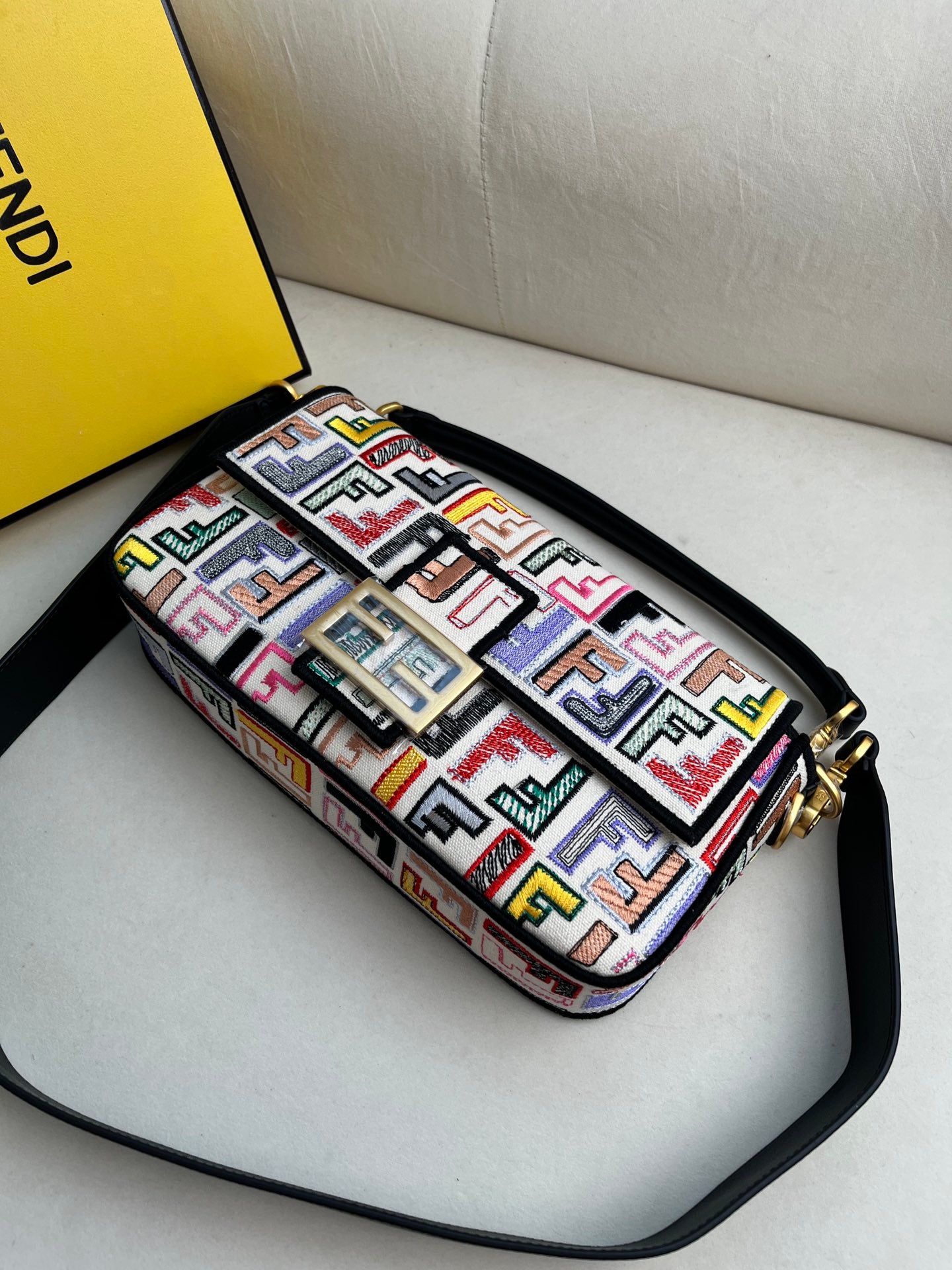 Baguette medium bag