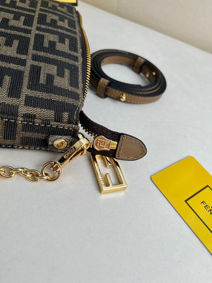 FENDI classic presbyopia mahjong bag is here