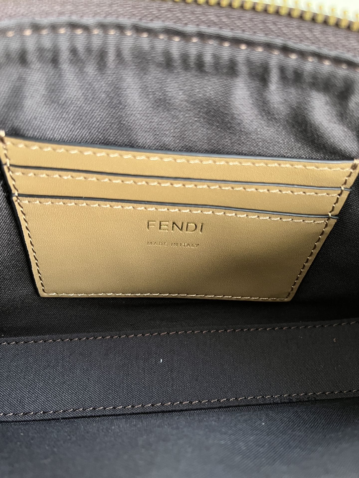 FENDI classic presbyopia mahjong bag is here