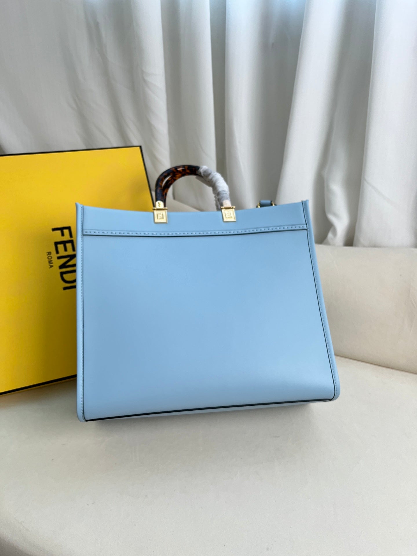 Fendi Medium Sunshine Shopping Tote
