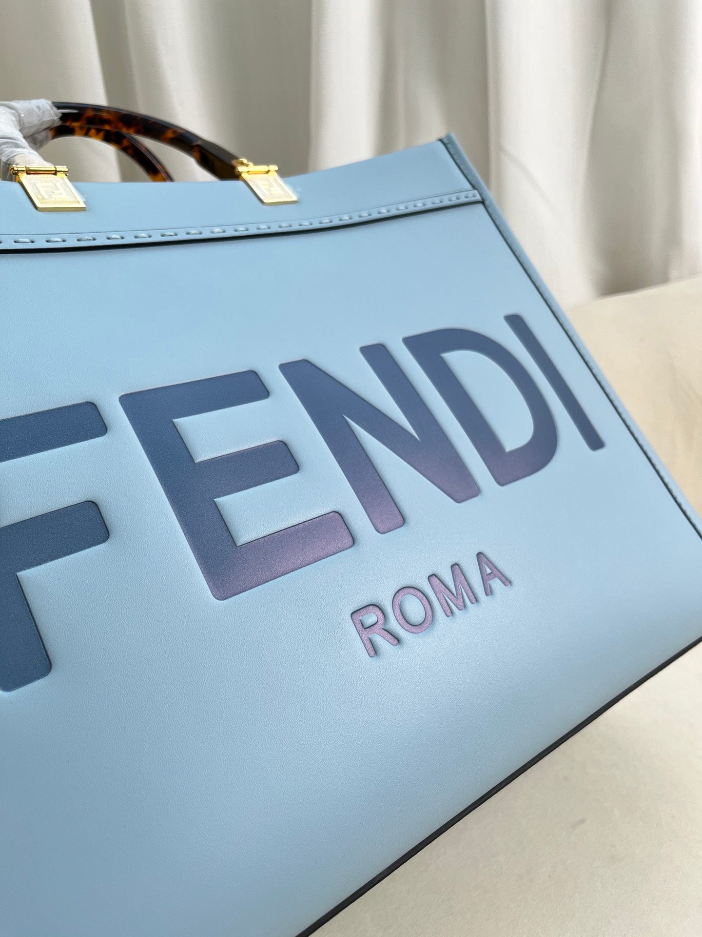 Fendi Medium Sunshine Shopping Tote