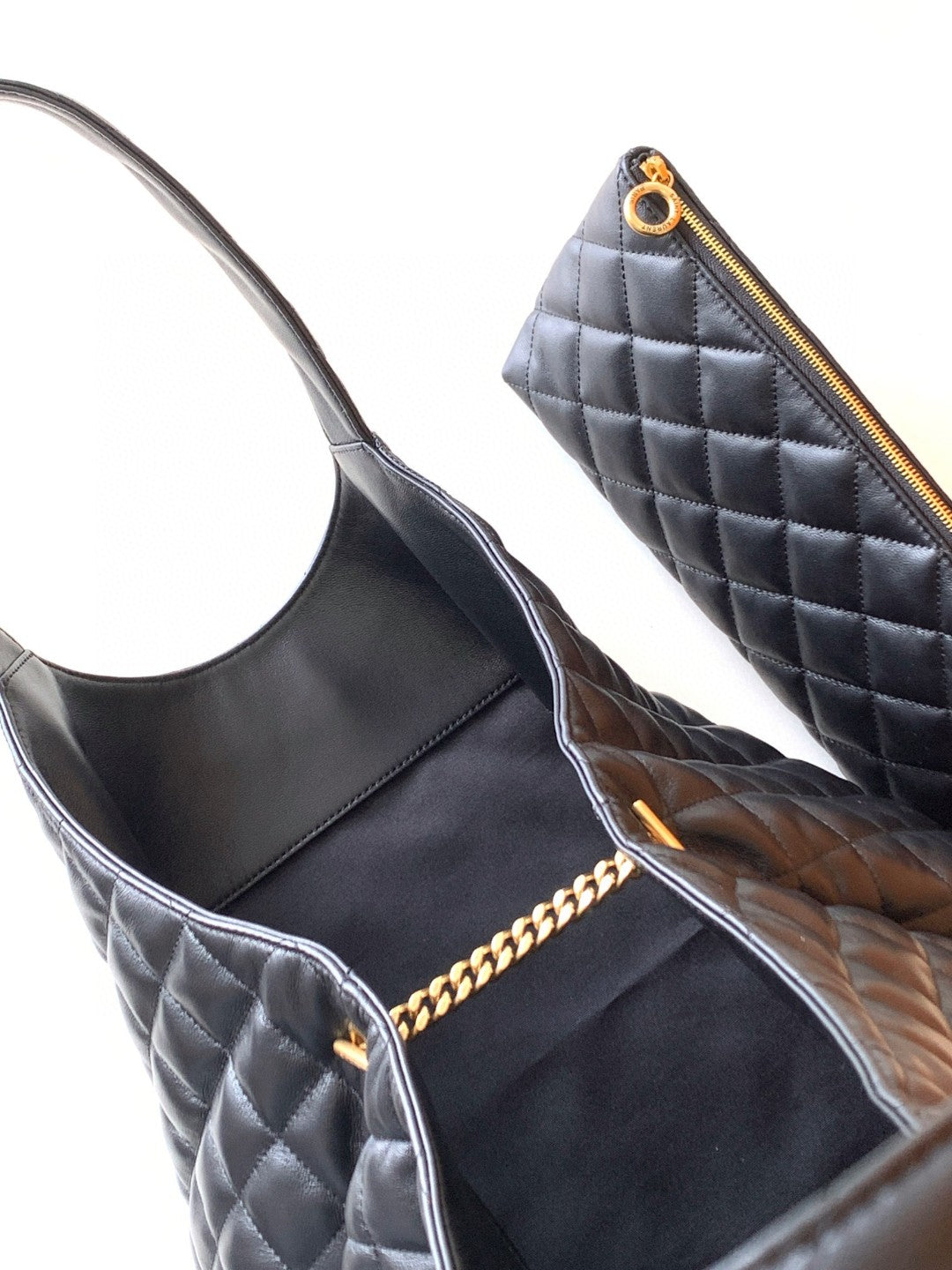 [Original leather] ICARE tote bag ~ shopping bag, Style number: 698651