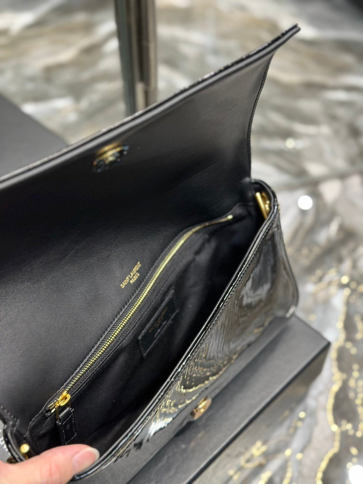 NEW】Black gold buckle patent leather_ ◽𝑲𝒂𝒕𝒆 ⁹⁹ ◽ Model: 604276