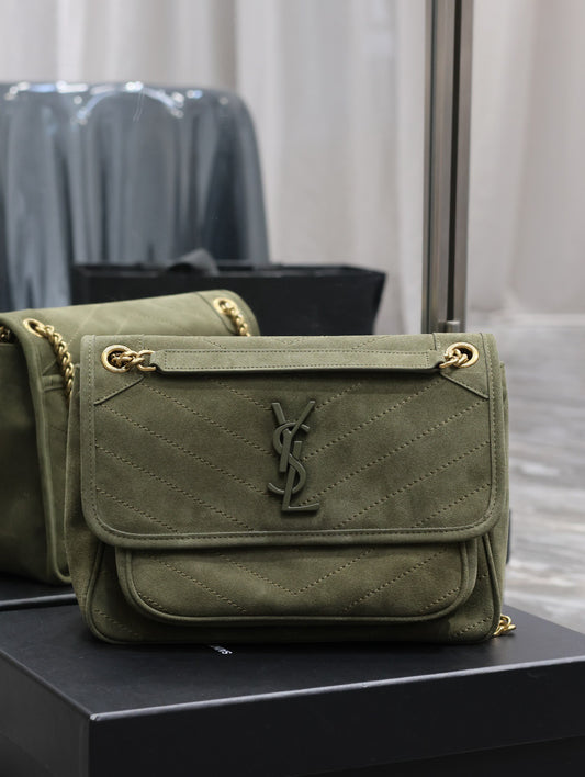 Niki_Army Green Nubuck Leather  Model: 498894