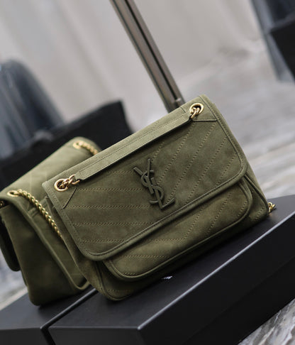 Niki_Army Green Nubuck Leather  Model: 498894