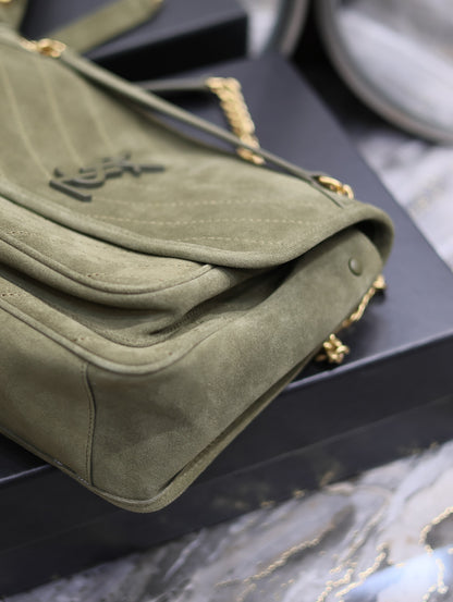 Niki_Army Green Nubuck Leather  Model: 498894
