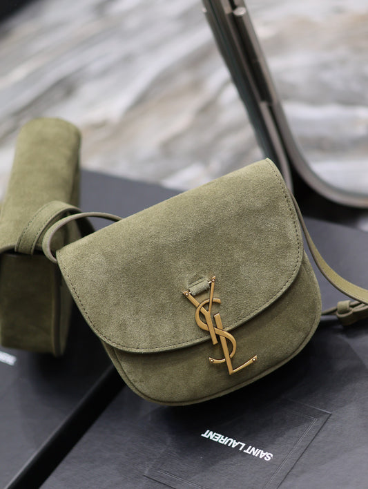 Kaia small_Army Green Matte  Model: 619740