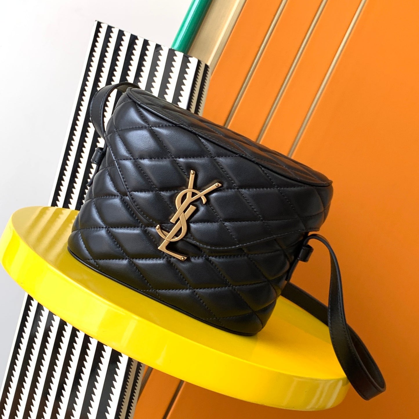 [Original leather] Batch 600 🌸2022 autumn and winter new style, new JUNE quilted sheep leather box bag Dimensions: 19 X 15 X 8 cm