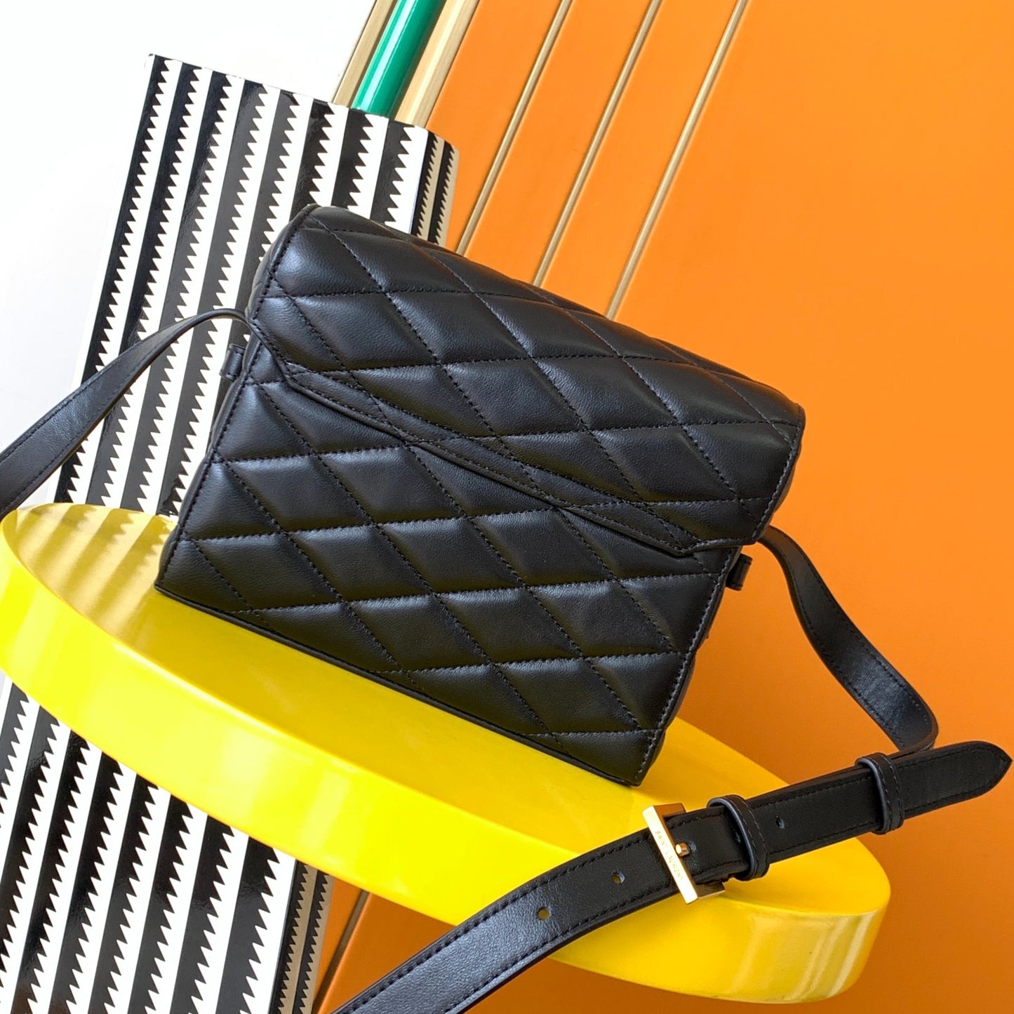 [Original leather] Batch 600 🌸2022 autumn and winter new style, new JUNE quilted sheep leather box bag Dimensions: 19 X 15 X 8 cm