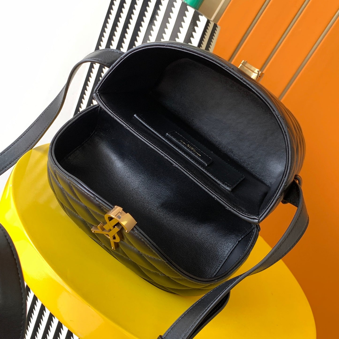 [Original leather] Batch 600 🌸2022 autumn and winter new style, new JUNE quilted sheep leather box bag Dimensions: 19 X 15 X 8 cm