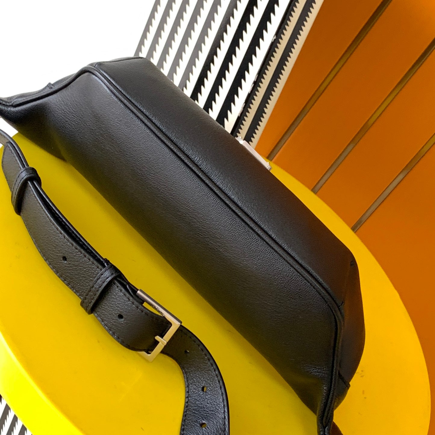 [Original leather] Y's latest big logo pocket bag [gift] made of high-grade original goat leather