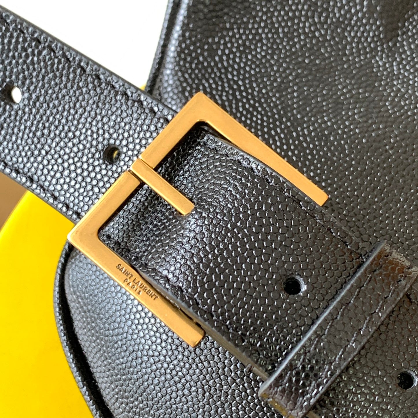 [Original leather] Y's latest big logo pocket bag [gift] adopts high-grade caviar leather pattern Model: 569737