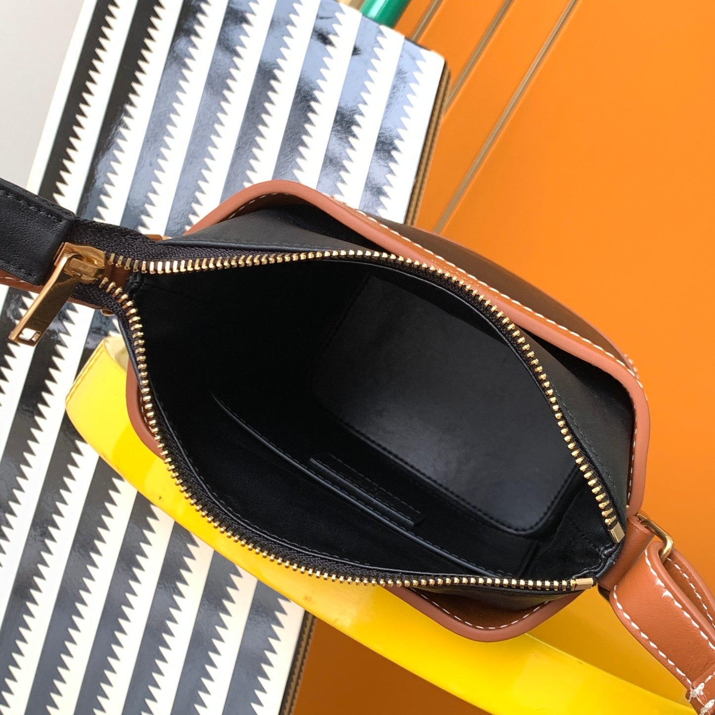 [Original leather] 2022 new mini bucket bag arrives! Style number: 711102