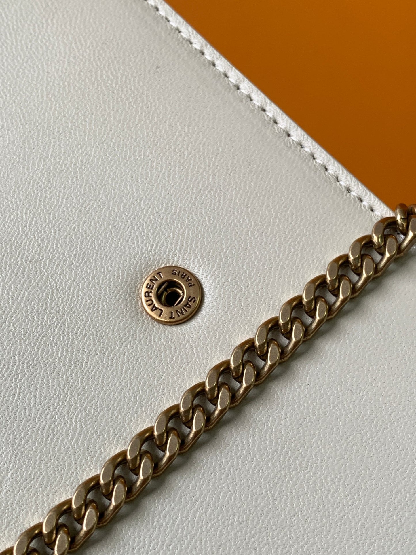 [Original Leather] 🔥LE CASSANDRE Smooth Leather Envelope Chain Bag Model: 743050