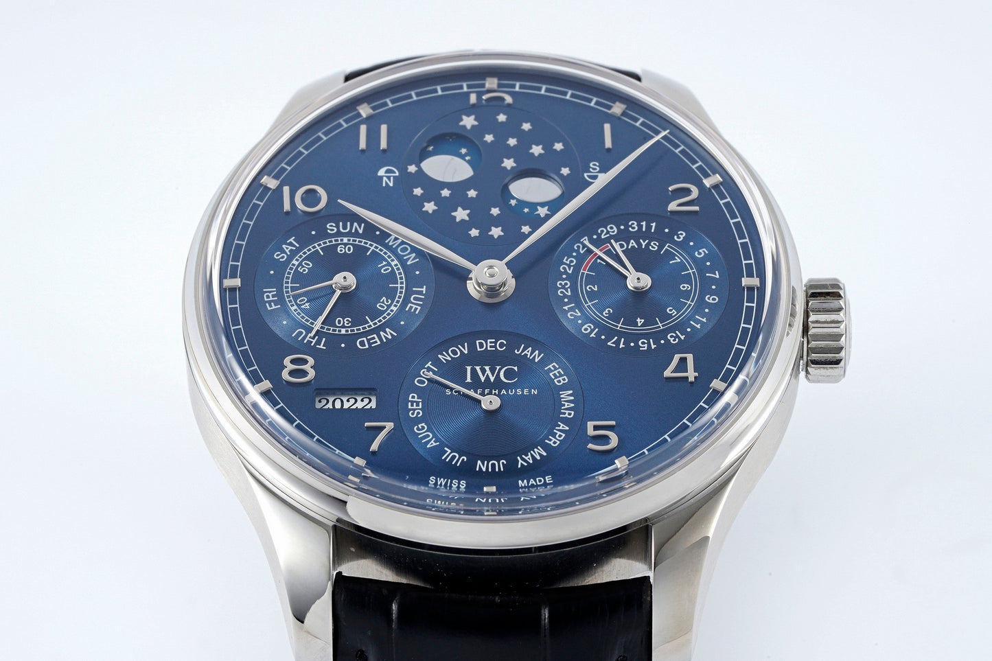 APS new product IWC Portuguese series perpetual calendar watch, the most complicated watch in the replica world, all functions are synchronized with the original ones, and all functions are adjusted through the handle