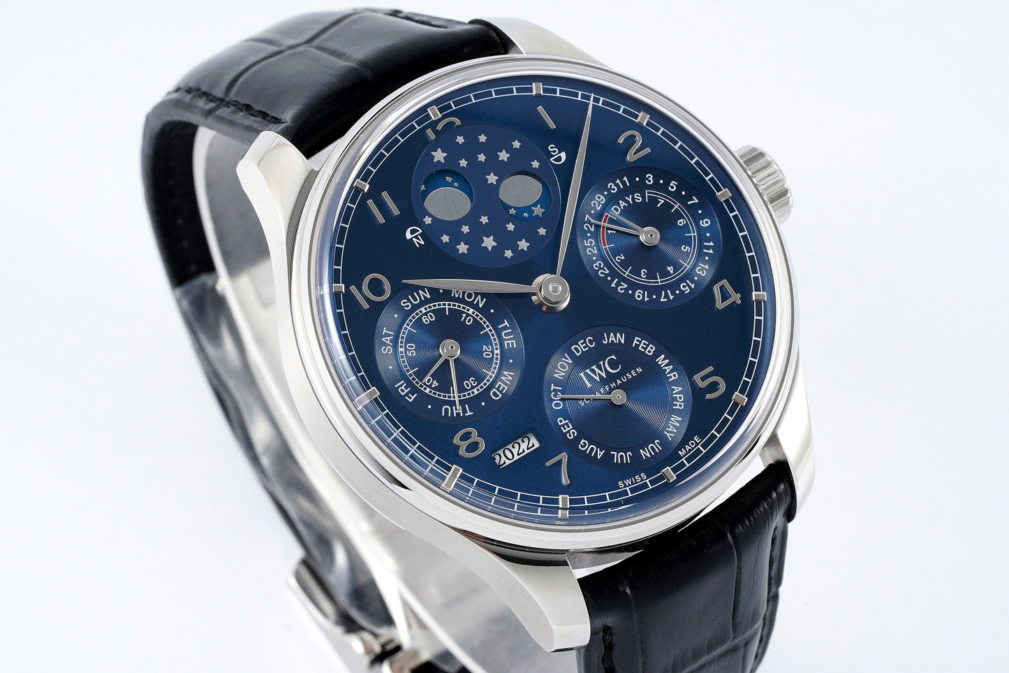 APS new product IWC Portuguese series perpetual calendar watch, the most complicated watch in the replica world, all functions are synchronized with the original ones, and all functions are adjusted through the handle
