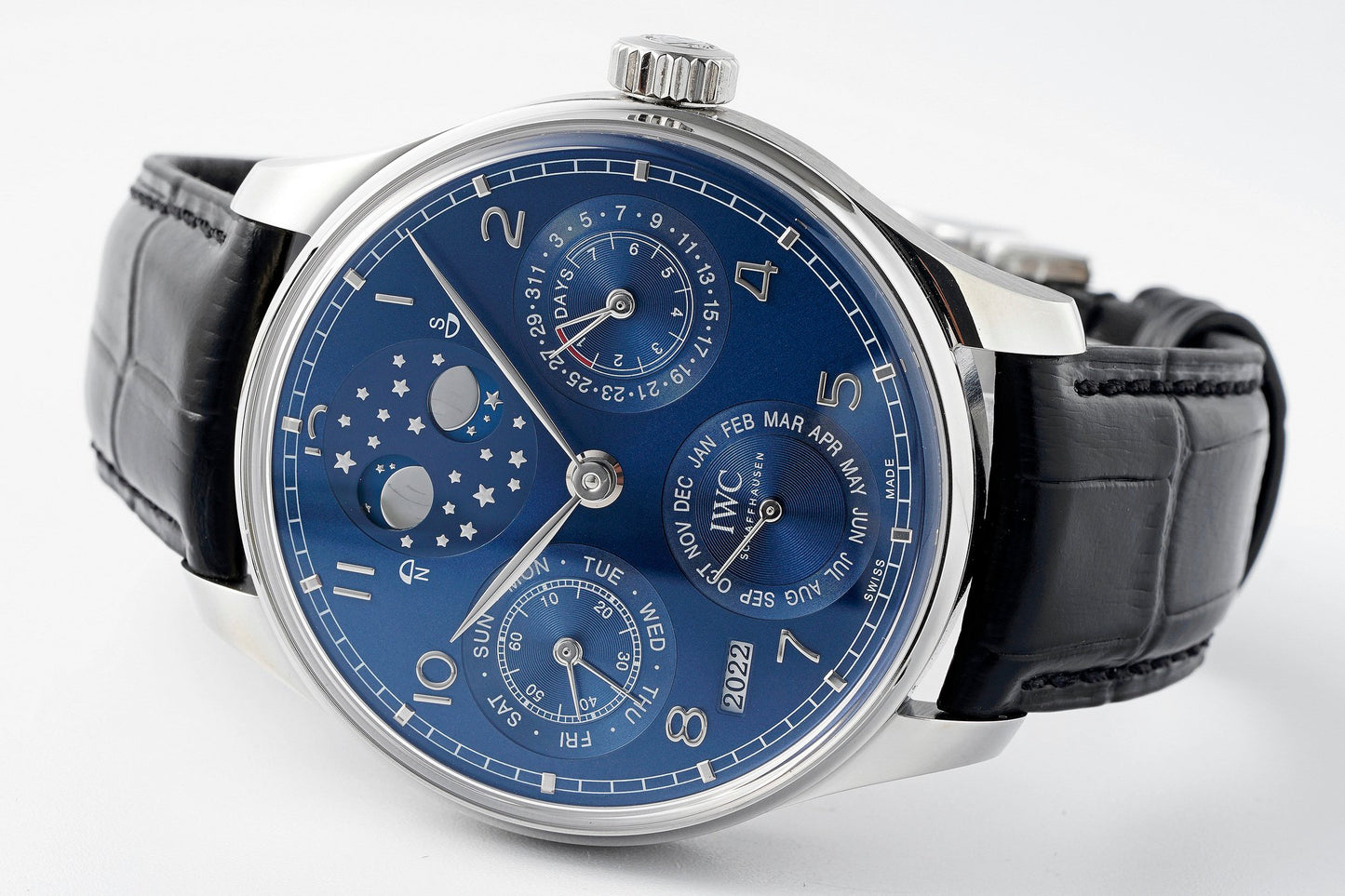 APS new product IWC Portuguese series perpetual calendar watch, the most complicated watch in the replica world, all functions are synchronized with the original ones, and all functions are adjusted through the handle