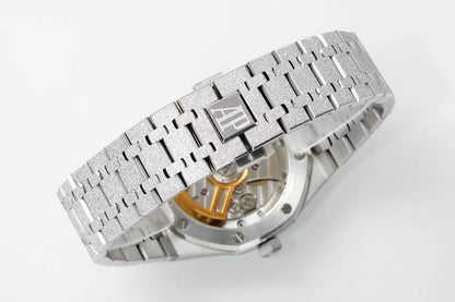 IP.Factory's pixel-level work - Audemars Piguet 15500 integrated movement 4302 version, the number of Steel King Noble Lasting Power (Frost Gold Custom Edition) is not much.