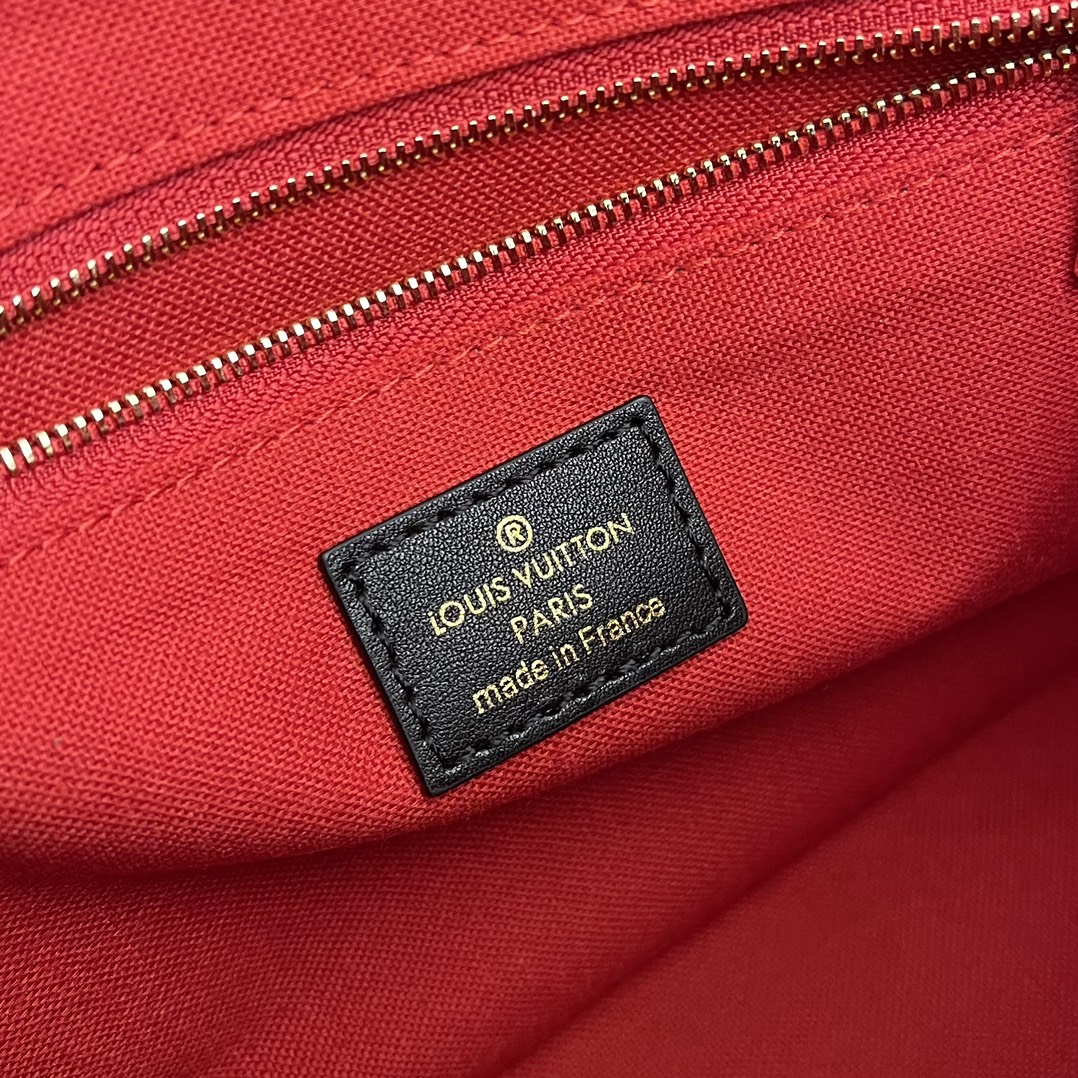 M46373. OnTheGo small bag in Monogram and Monogram Reverse canvas