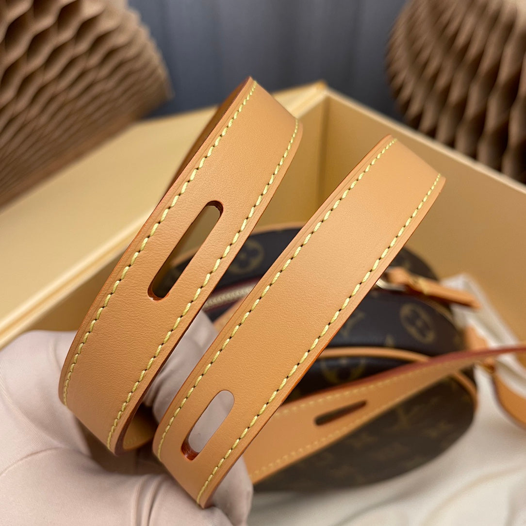 M45149 M45578 Nicolas Ghesquière draws inspiration from Louis Vuitton’s travel heritage
