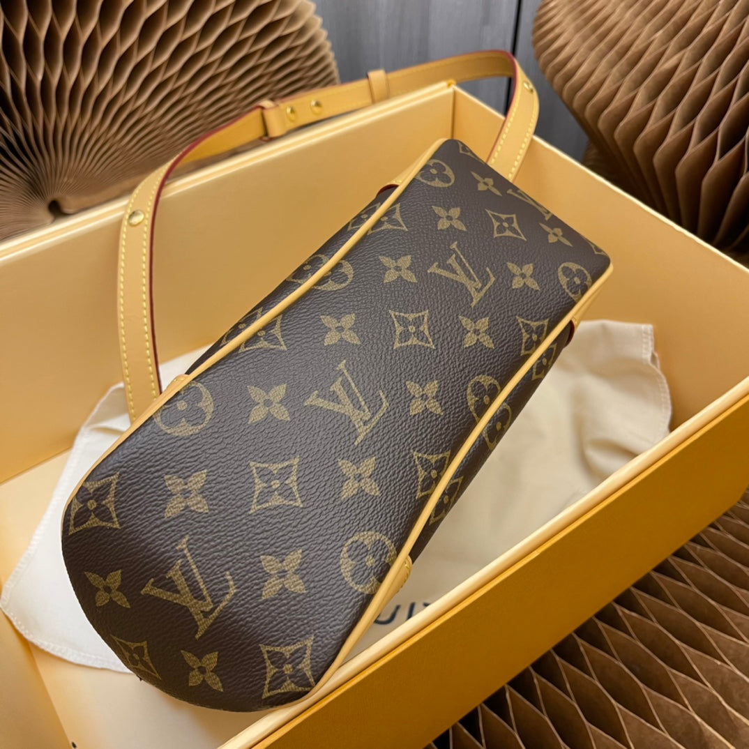 M45832 Presbyopia yellow leather Odeon small handbag