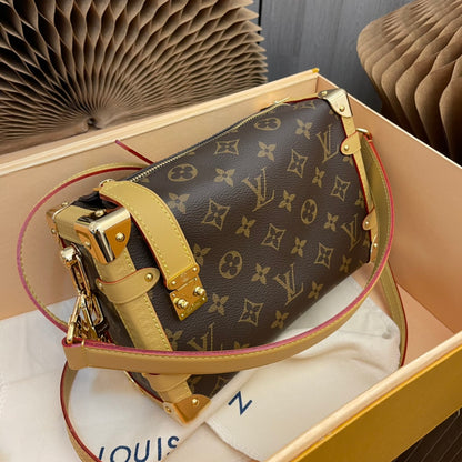 M46358 Presbyopia yellow leather 2023 early spring series Cruise series, the same style as Gu Ailing’s show,