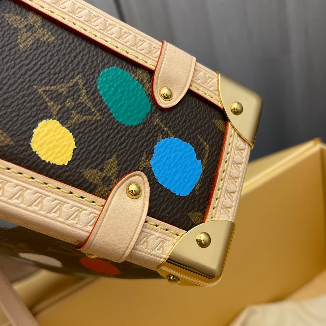 [side trunk pm handbag] M46396 presbyopic color screen printing, soft shape with strong image