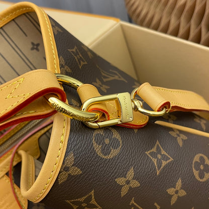 Style number: M40352 small size mother-in-law bag and internet celebrity bag are shipped!