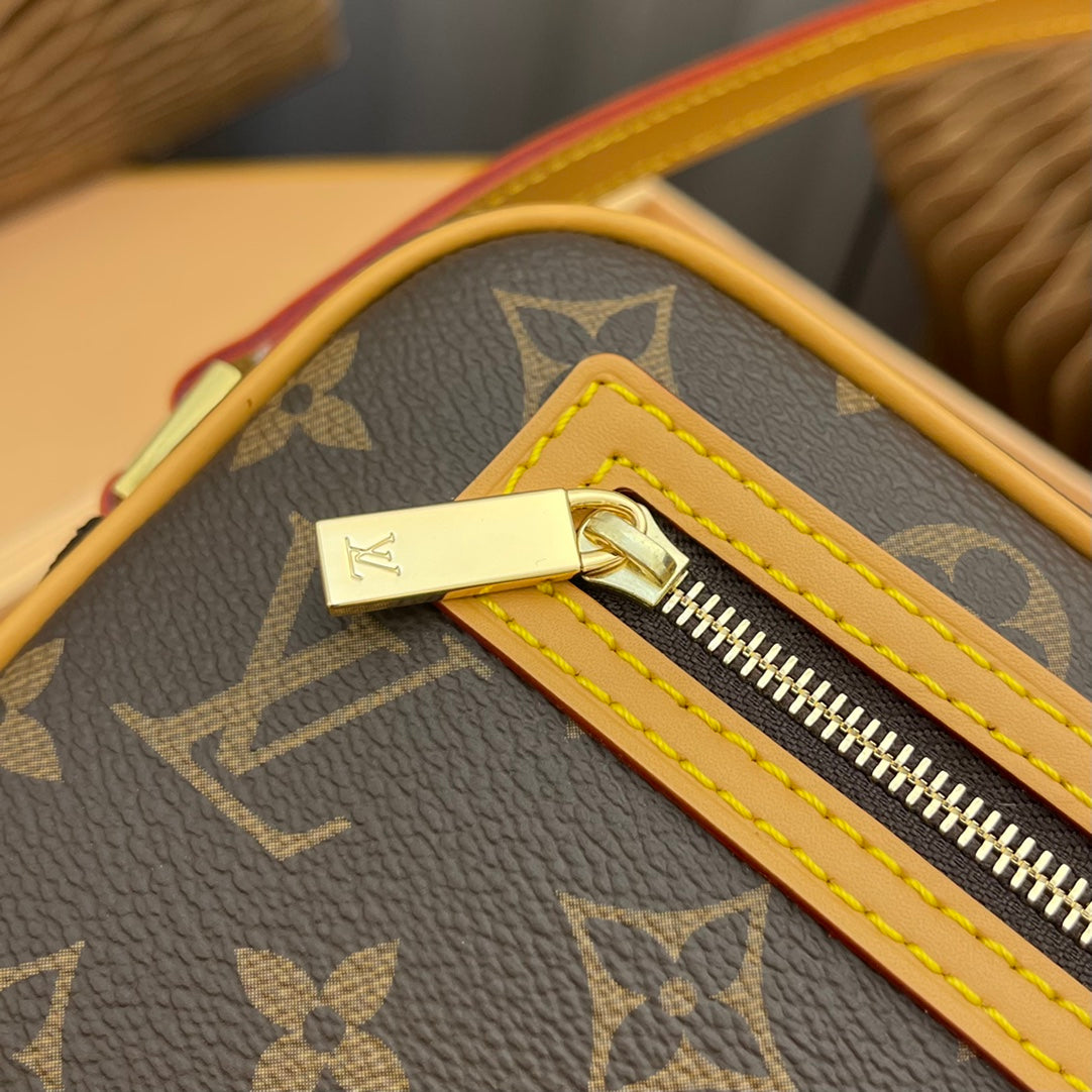 ✨ M51183, second-hand small shoulder bag, classic Monogram presbyopic canvas constitutes a simple bag style