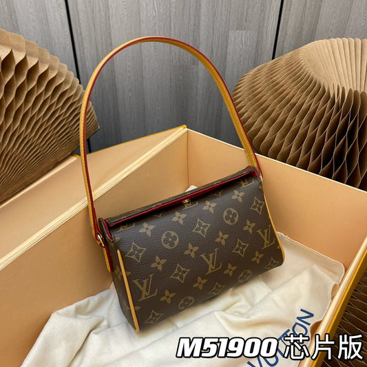 [Chip version] Style number: 51900 box bag, same style as Beckham,