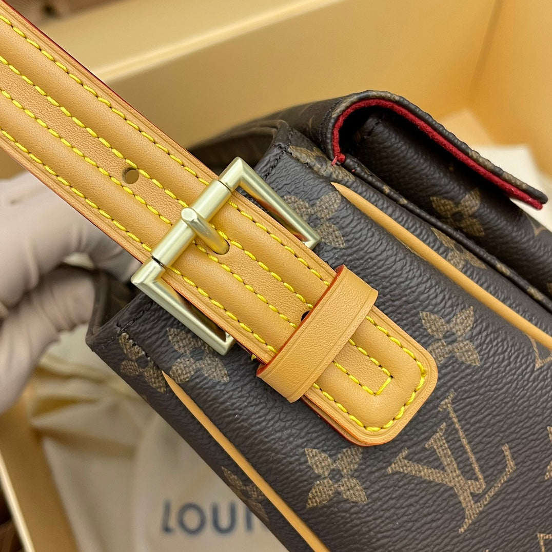 M51164 Second-hand bag, small handbag, little camel is coming