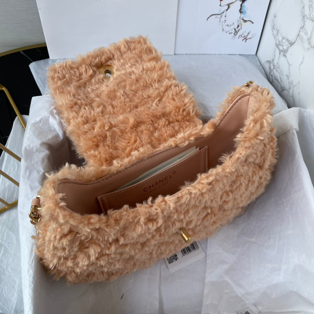 The 23k autumn and winter armpit bags in stock are so cool!