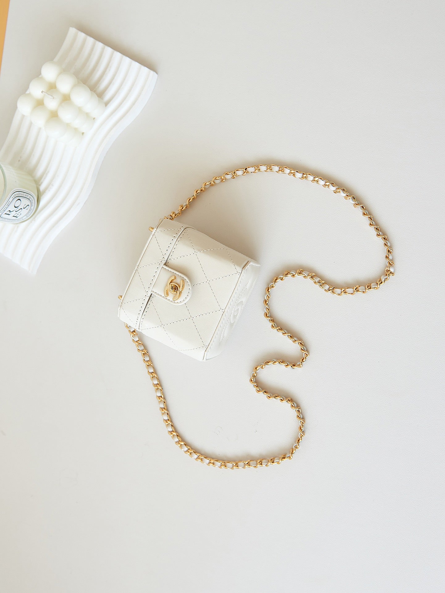 Chanel ✅Chanel 9.1🌟The latest small box on the first day of price increase AP3 shared that this small box is so beautiful and super exquisite. The bag body is octagonal