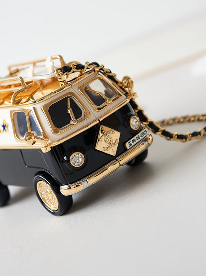 Chanel Chanel Los Angeles Show Limited Bus Car 2023-2024 Los Angeles Show Limited Bus