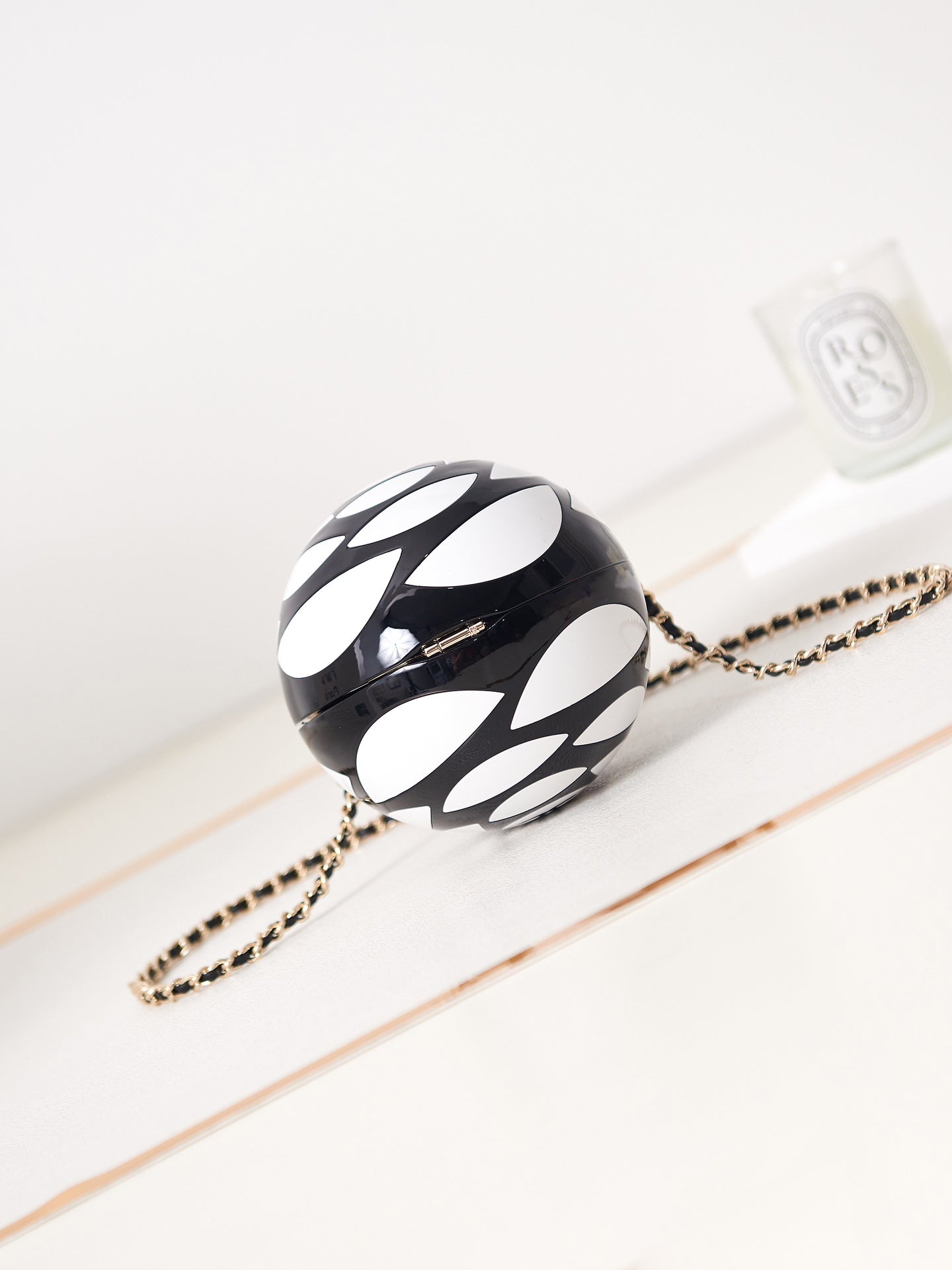 𝐂𝐡𝐚𝐧𝐞𝐥 𝐒𝐒2023 Football Bag⚽️ Camellia