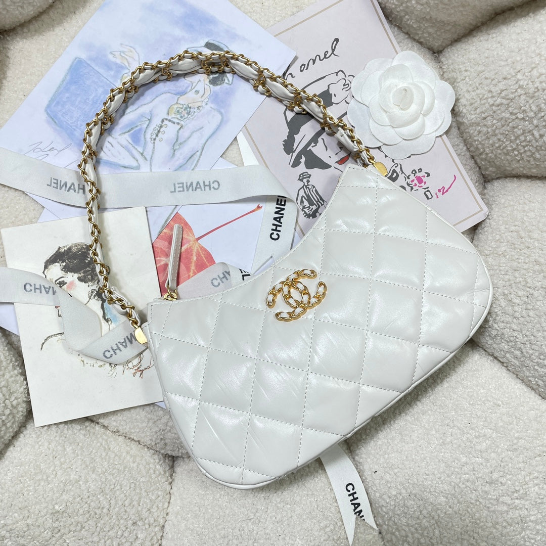 New models in stock! 💕23khobo armpit bag is so cool!