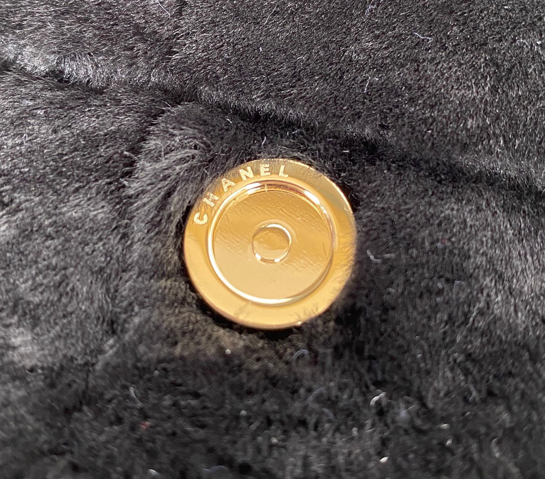 Chanel Autumn and Winter Diamond Wool AS2240 Fur Bag Flap Bag